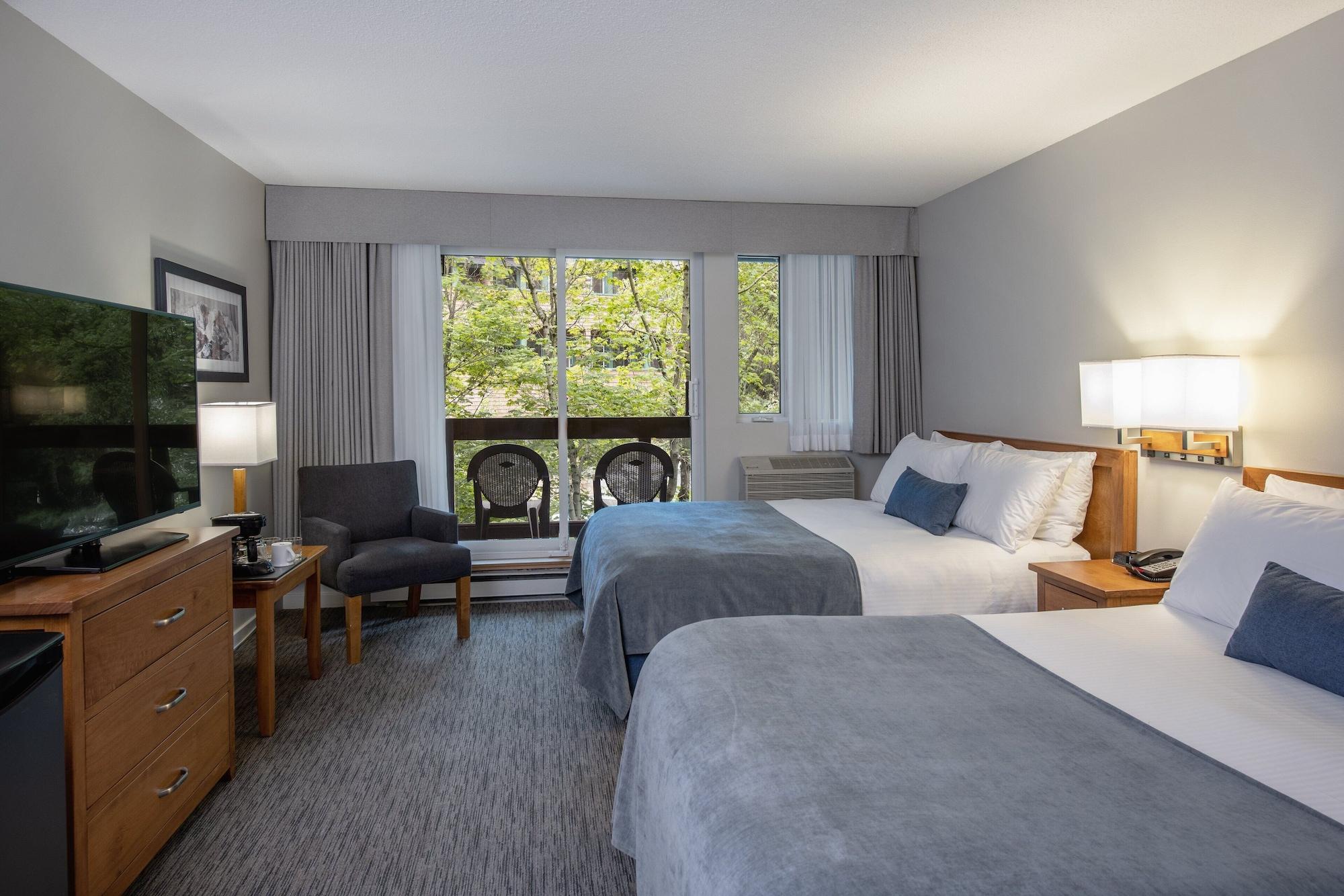 Whistler Village Inn & Suites Екстериор снимка