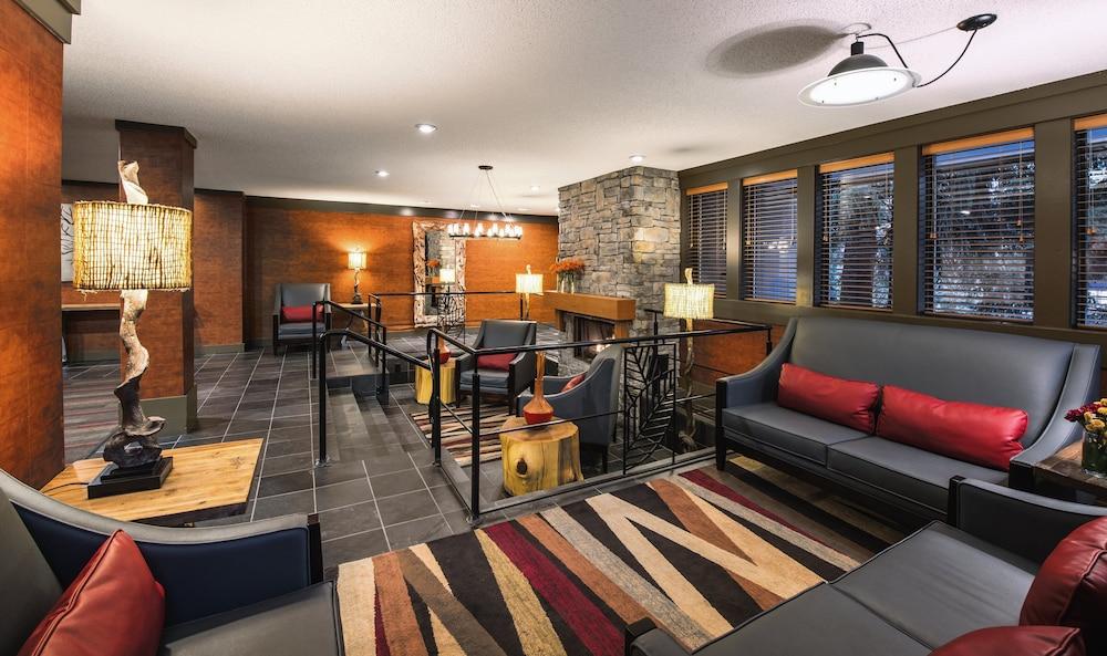 Whistler Village Inn & Suites Екстериор снимка