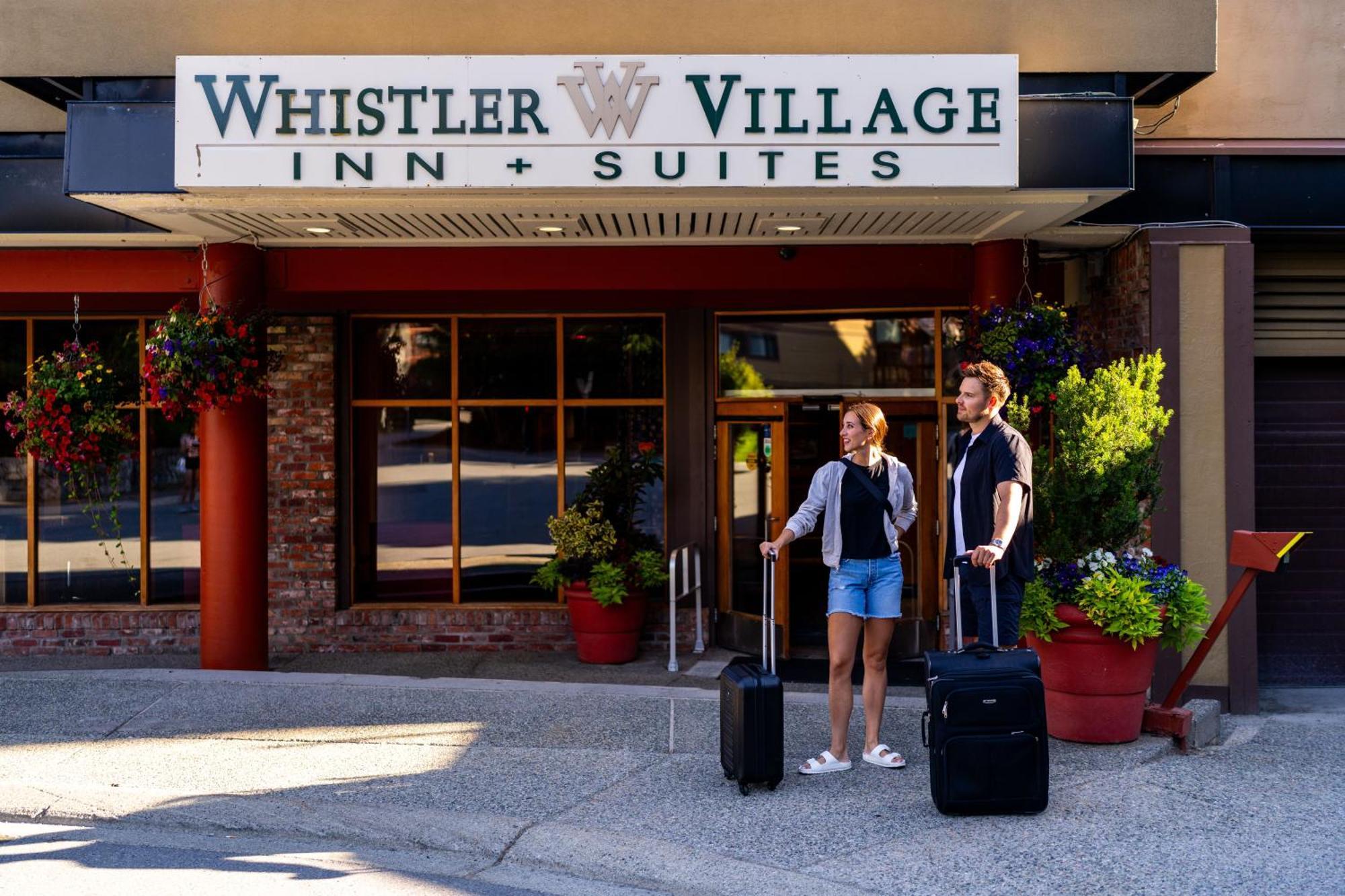 Whistler Village Inn & Suites Екстериор снимка