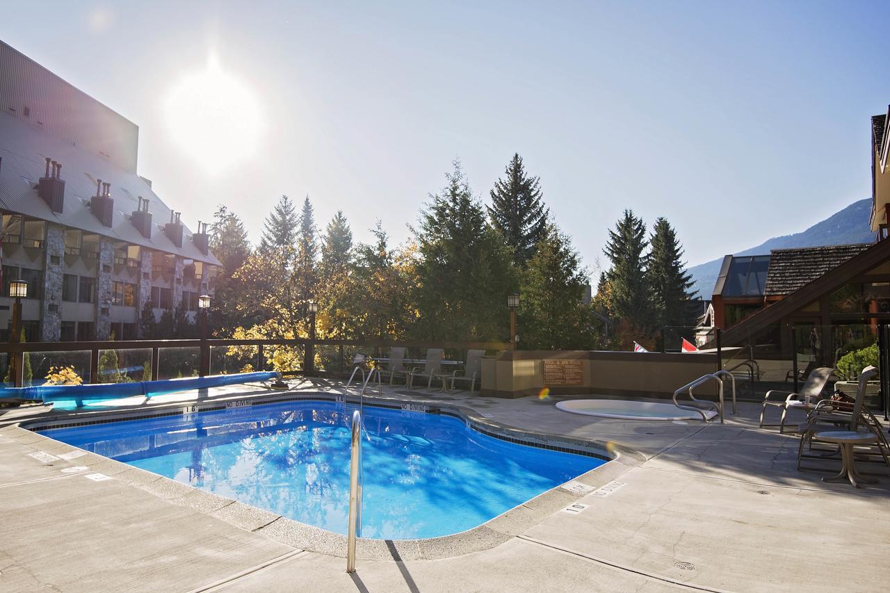 Whistler Village Inn & Suites Екстериор снимка